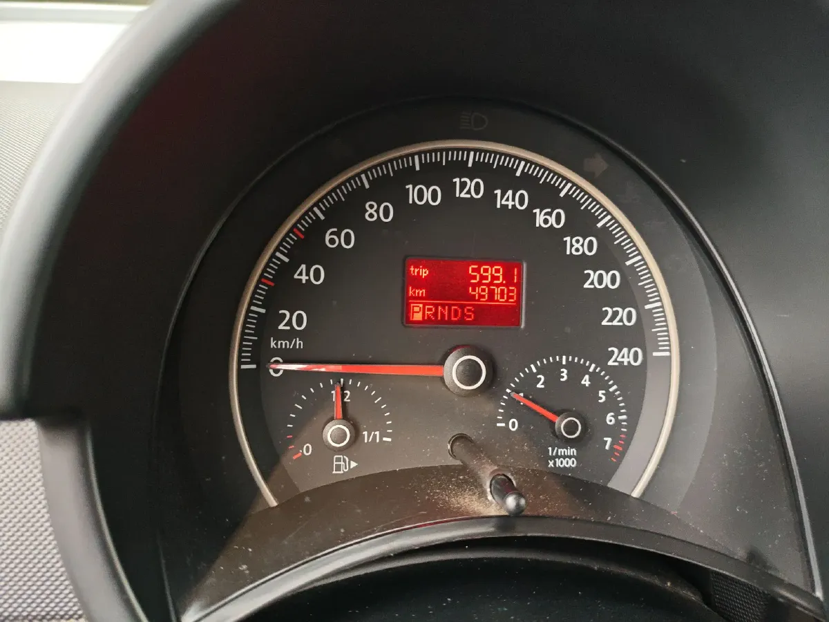 2010 Volkswagen Beetle 1.6L 102HP L4 6AT,autocango,china used car exporter,china ev exporter,chinese used car exporter,chinese used ev exporter