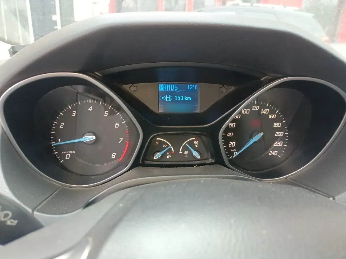 2012 Ford Focus 1.6L 125HP L4 6DCT,autocango,china used car exporter,china ev exporter,chinese used car exporter,chinese used ev exporter