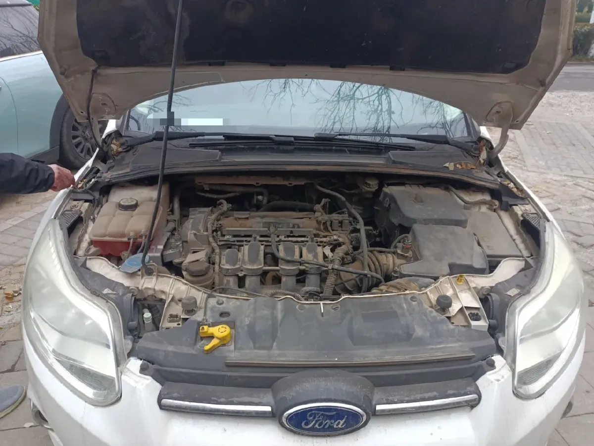 2012 Ford Focus 1.6L 125HP L4 6DCT,autocango,china used car exporter,china ev exporter,chinese used car exporter,chinese used ev exporter