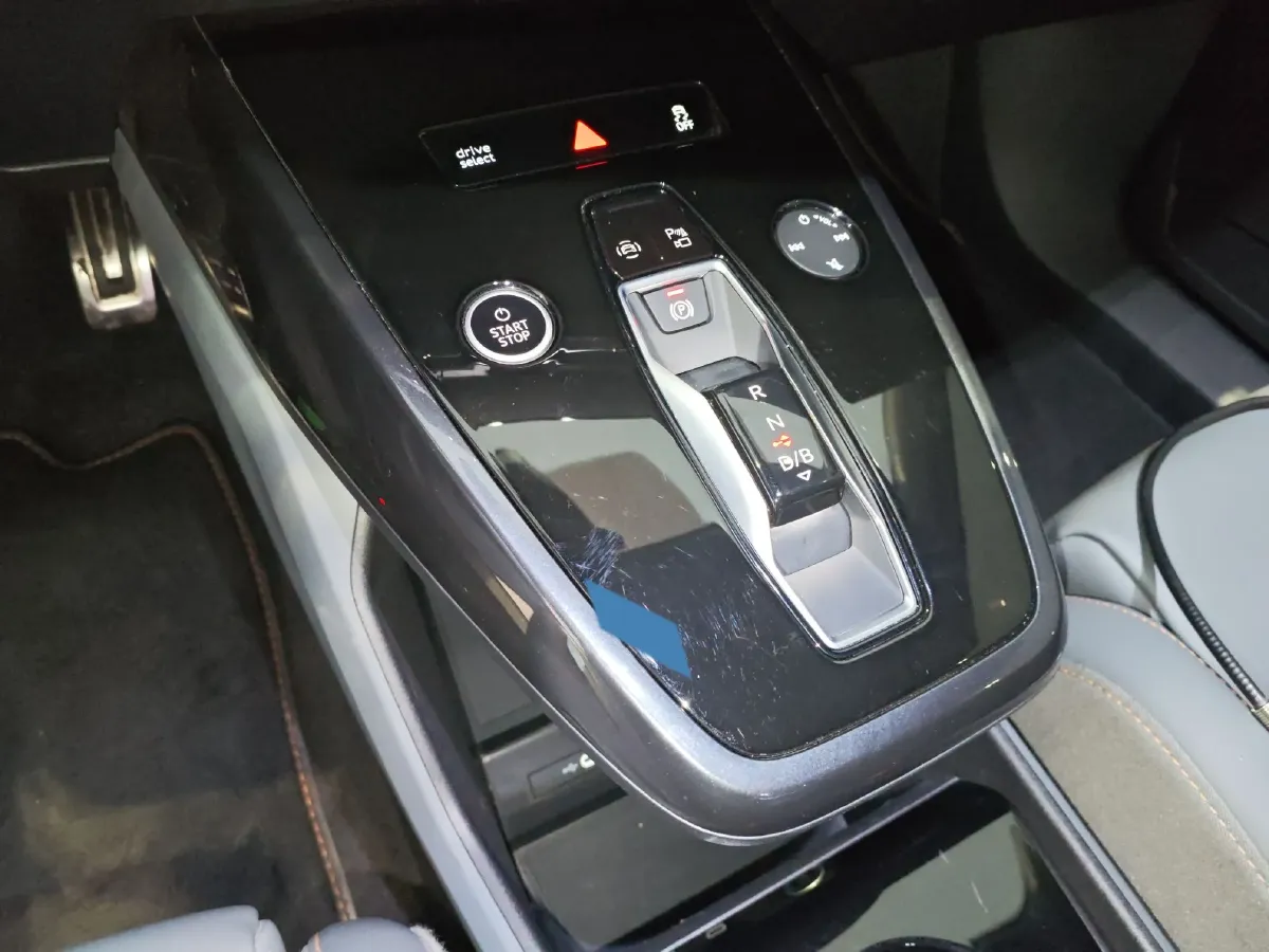 2023 Audi Q4 e-tron BEV 84.8KWH,autocango,china used car exporter,china ev exporter,chinese used car exporter,chinese used ev exporter