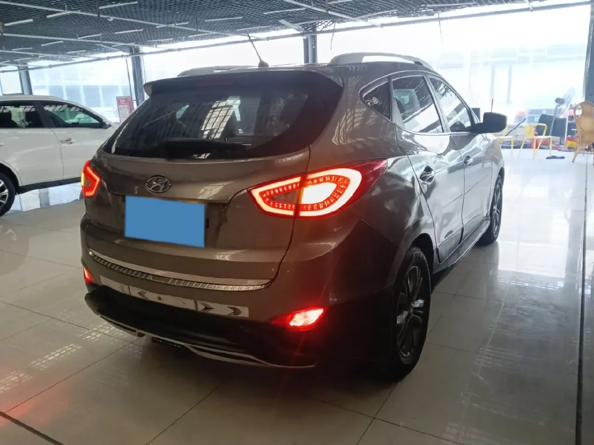 2015 Hyundai ix35 2.0L 165HP L4 6AT,autocango,china used car exporter,china ev exporter,chinese used car exporter,chinese used ev exporter