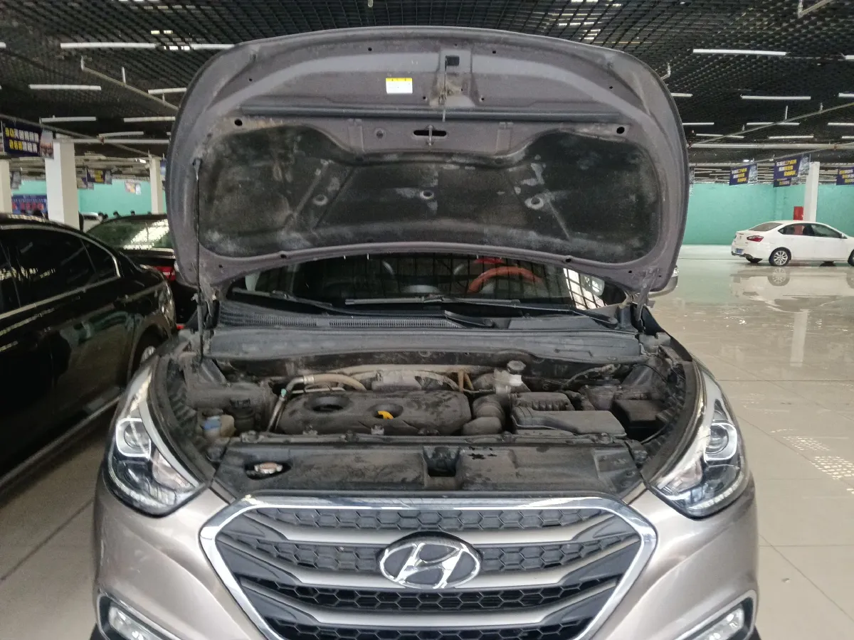 2015 Hyundai ix35 2.0L 165HP L4 6AT,autocango,china used car exporter,china ev exporter,chinese used car exporter,chinese used ev exporter