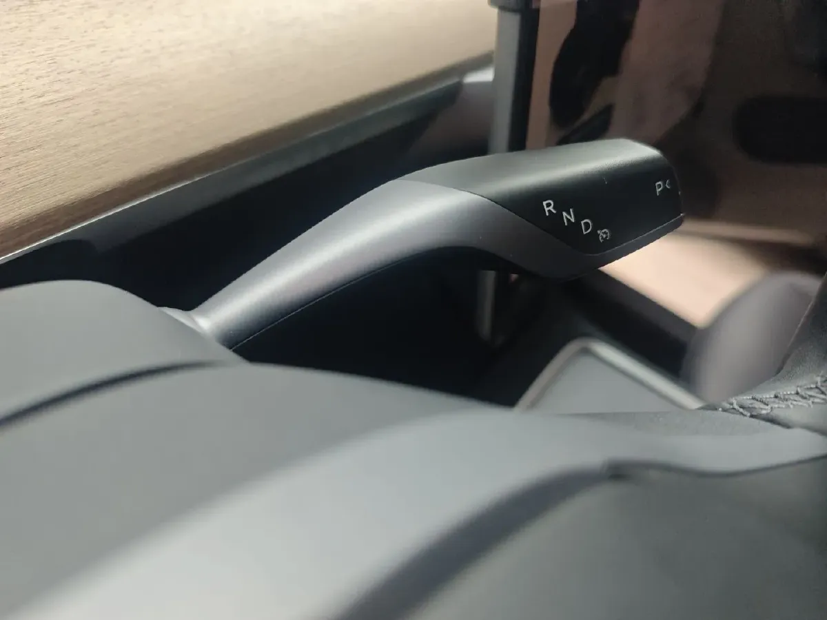 2022 Tesla Model Y BEV 60KWH,autocango,china used car exporter,china ev exporter,chinese used car exporter,chinese used ev exporter