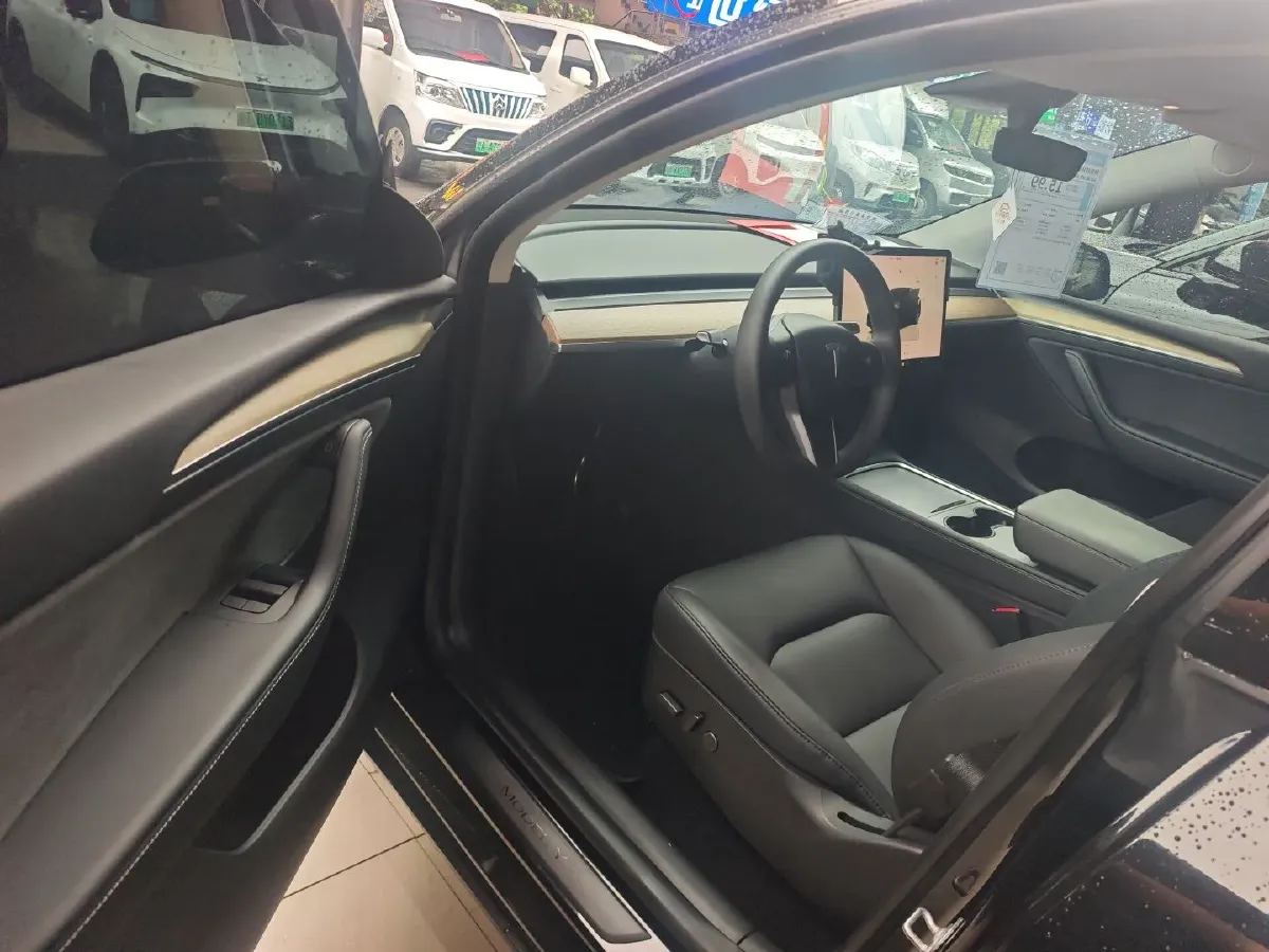 2022 Tesla Model Y BEV 60KWH,autocango,china used car exporter,china ev exporter,chinese used car exporter,chinese used ev exporter