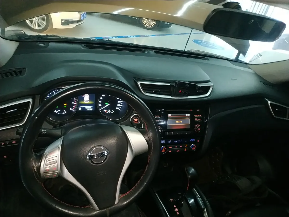 2014 Nissan X-Trail 2.0L 150HP L4 CVT,autocango,china used car exporter,china ev exporter,chinese used car exporter,chinese used ev exporter