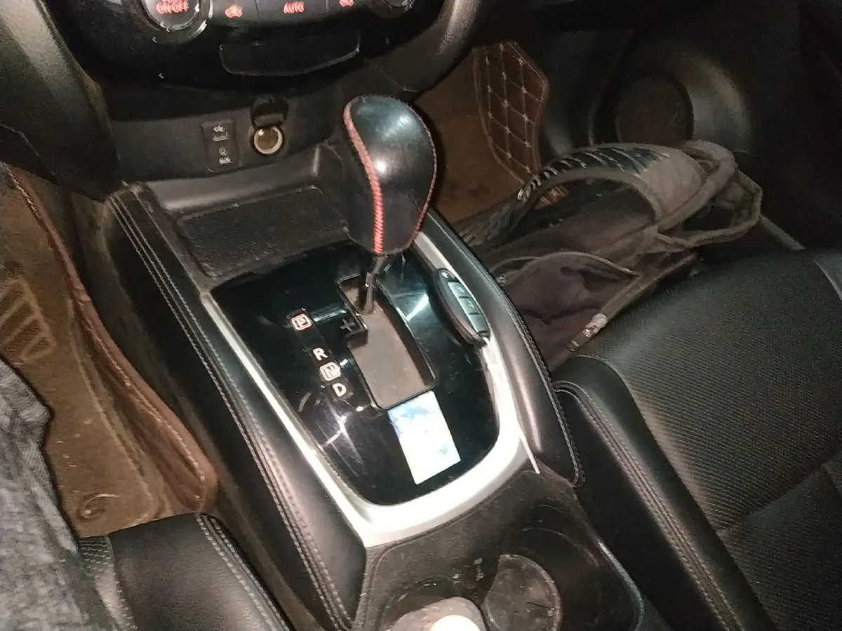 2014 Nissan X-Trail 2.0L 150HP L4 CVT,autocango,china used car exporter,china ev exporter,chinese used car exporter,chinese used ev exporter