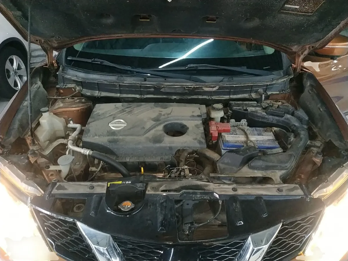 2014 Nissan X-Trail 2.0L 150HP L4 CVT,autocango,china used car exporter,china ev exporter,chinese used car exporter,chinese used ev exporter