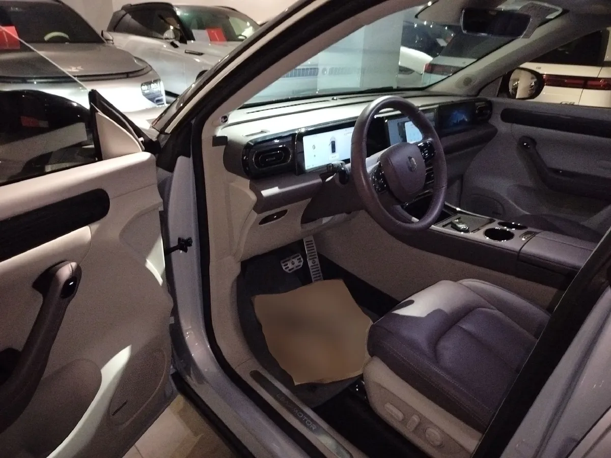 2023 Leapmotor C11 BEV 69.2KWH,autocango,china used car exporter,china ev exporter,chinese used car exporter,chinese used ev exporter