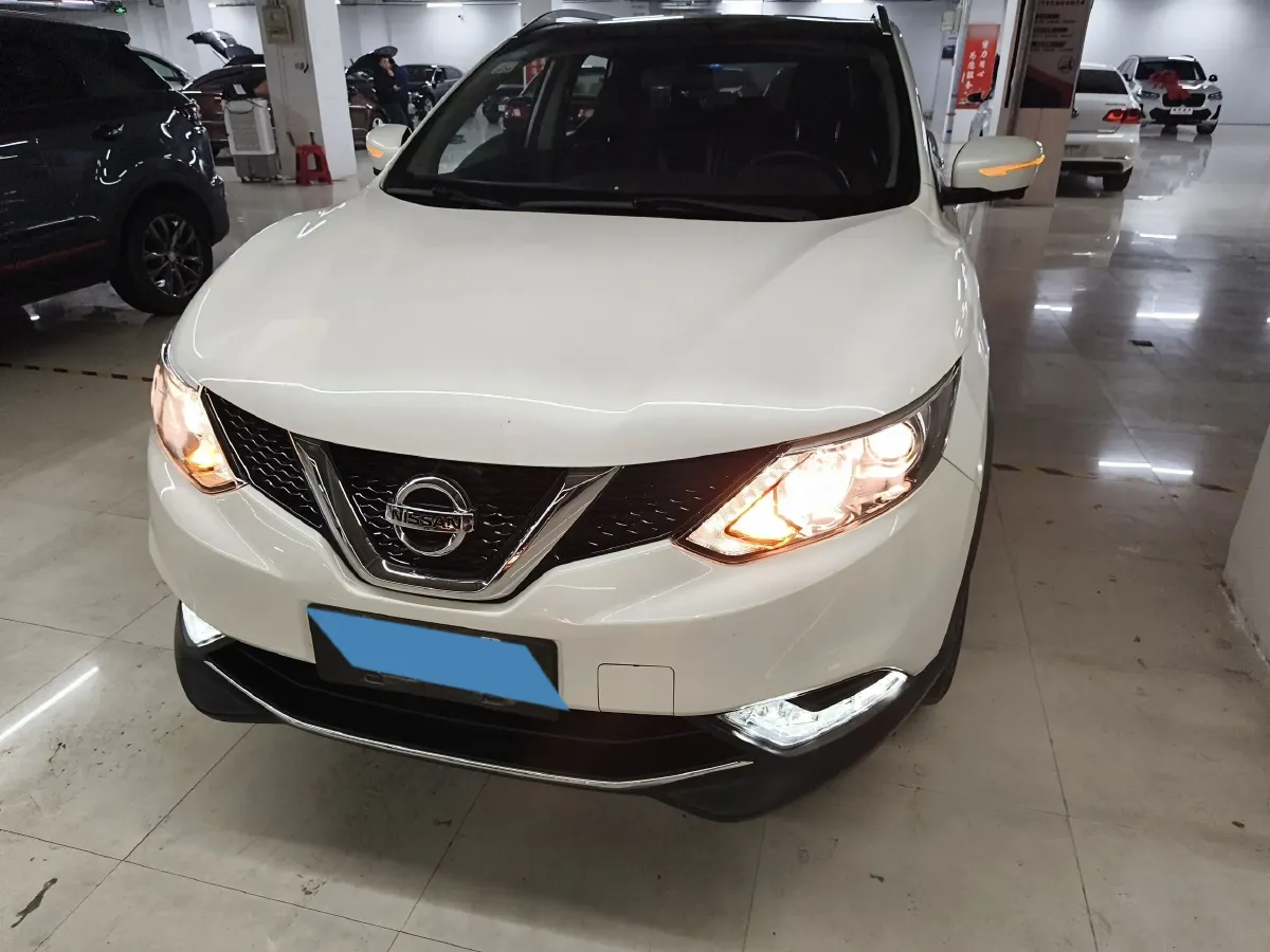 2017 Nissan Qashqai 2.0L 150HP L4 CVT,autocango,china used car exporter,china ev exporter,chinese used car exporter,chinese used ev exporter