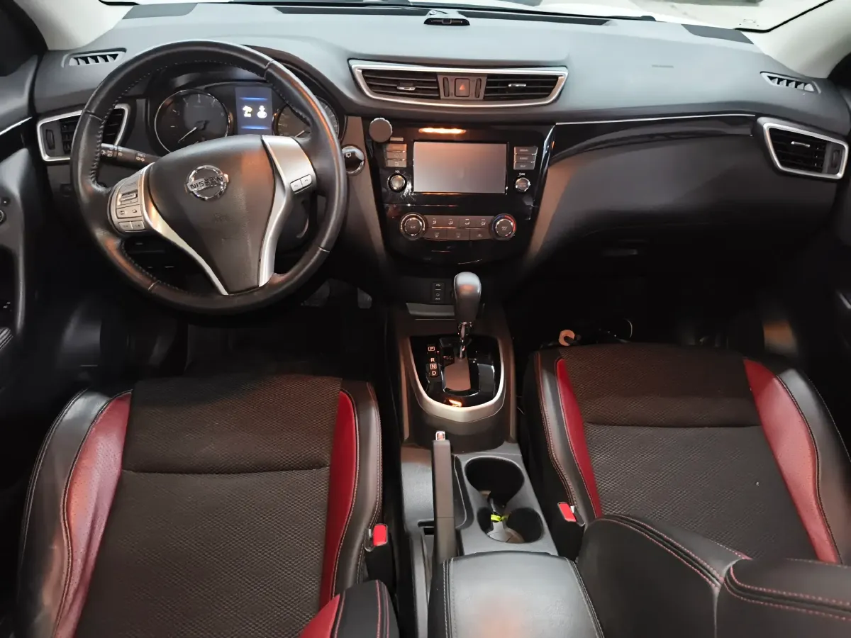 2017 Nissan Qashqai 2.0L 150HP L4 CVT,autocango,china used car exporter,china ev exporter,chinese used car exporter,chinese used ev exporter