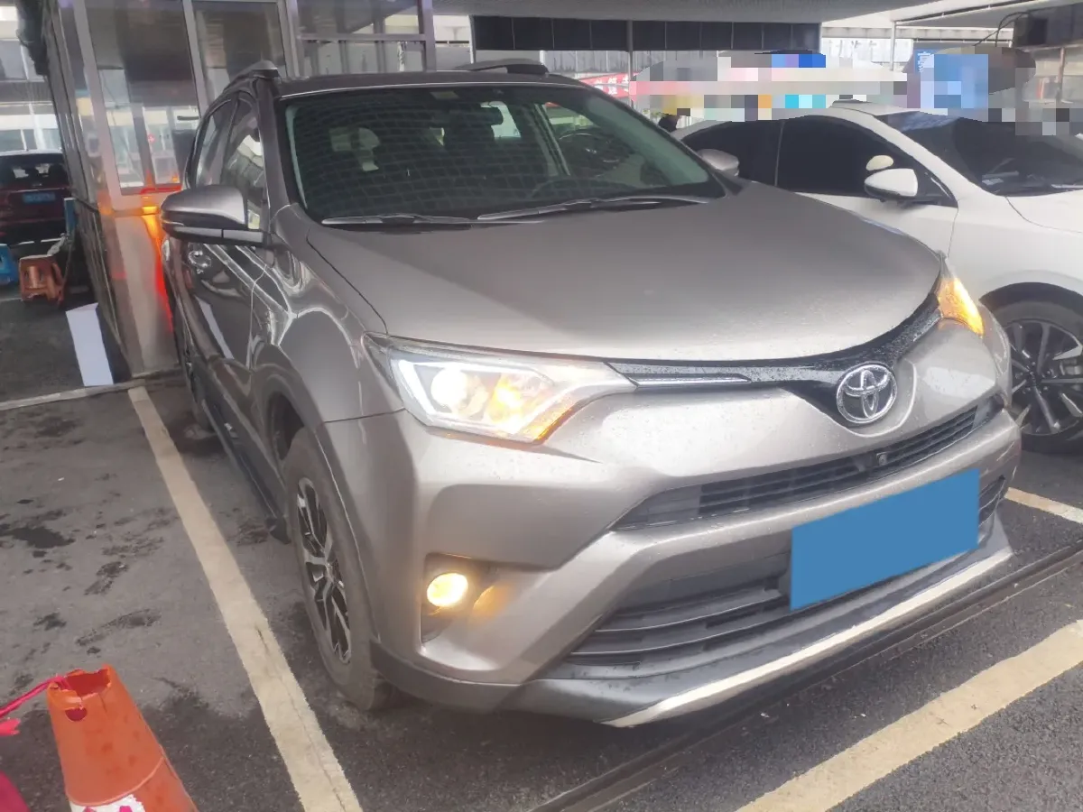 2016 Toyota RAV4 2.0L 151HP L4 CVT,autocango,china used car exporter,china ev exporter,chinese used car exporter,chinese used ev exporter