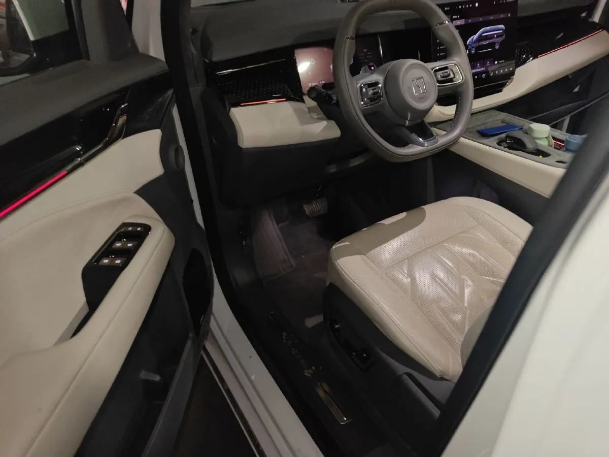 2024 Zeekr 009 BEV 108KWH,autocango,china used car exporter,china ev exporter,chinese used car exporter,chinese used ev exporter