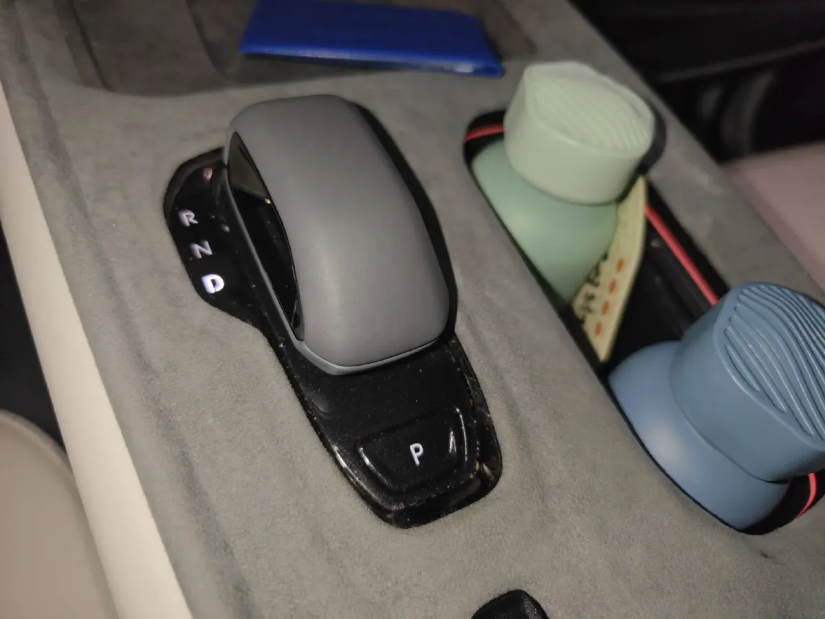 2024 Zeekr 009 BEV 108KWH,autocango,china used car exporter,china ev exporter,chinese used car exporter,chinese used ev exporter