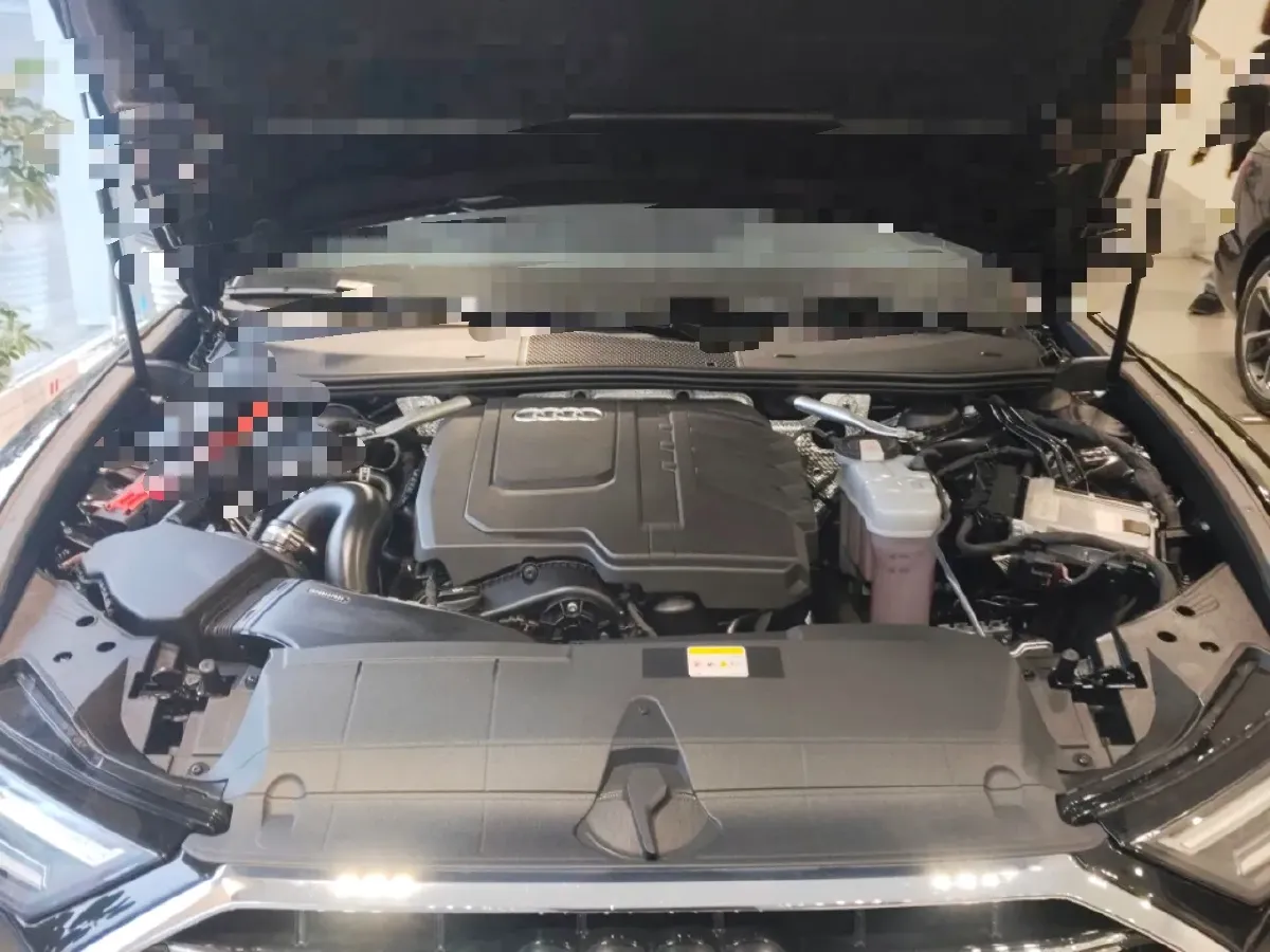 2023 Audi A6L 2.0T 190HP L4 7DCT,autocango,china used car exporter,china ev exporter,chinese used car exporter,chinese used ev exporter