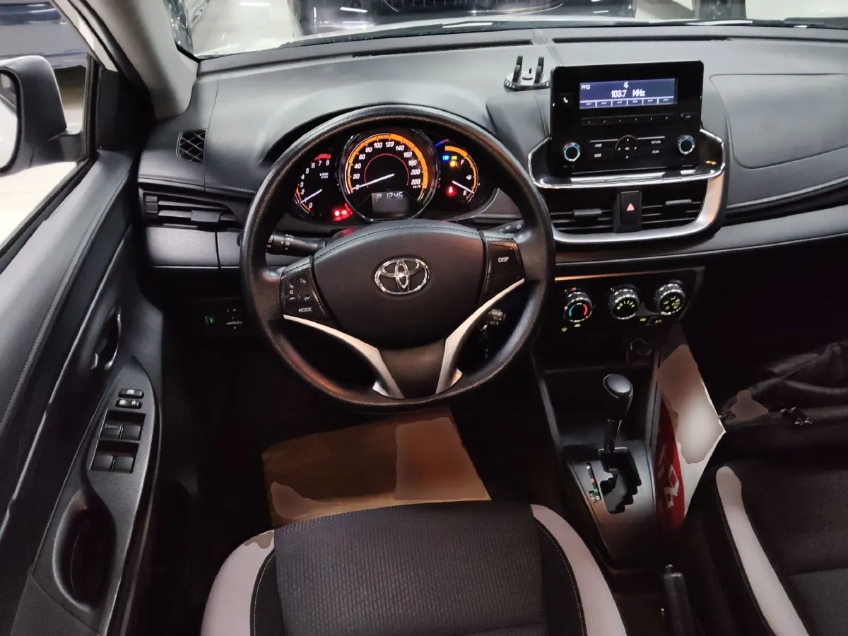 2022 Toyota Yaris L 1.5L 112HP L4 CVT,autocango,china used car exporter,china ev exporter,chinese used car exporter,chinese used ev exporter