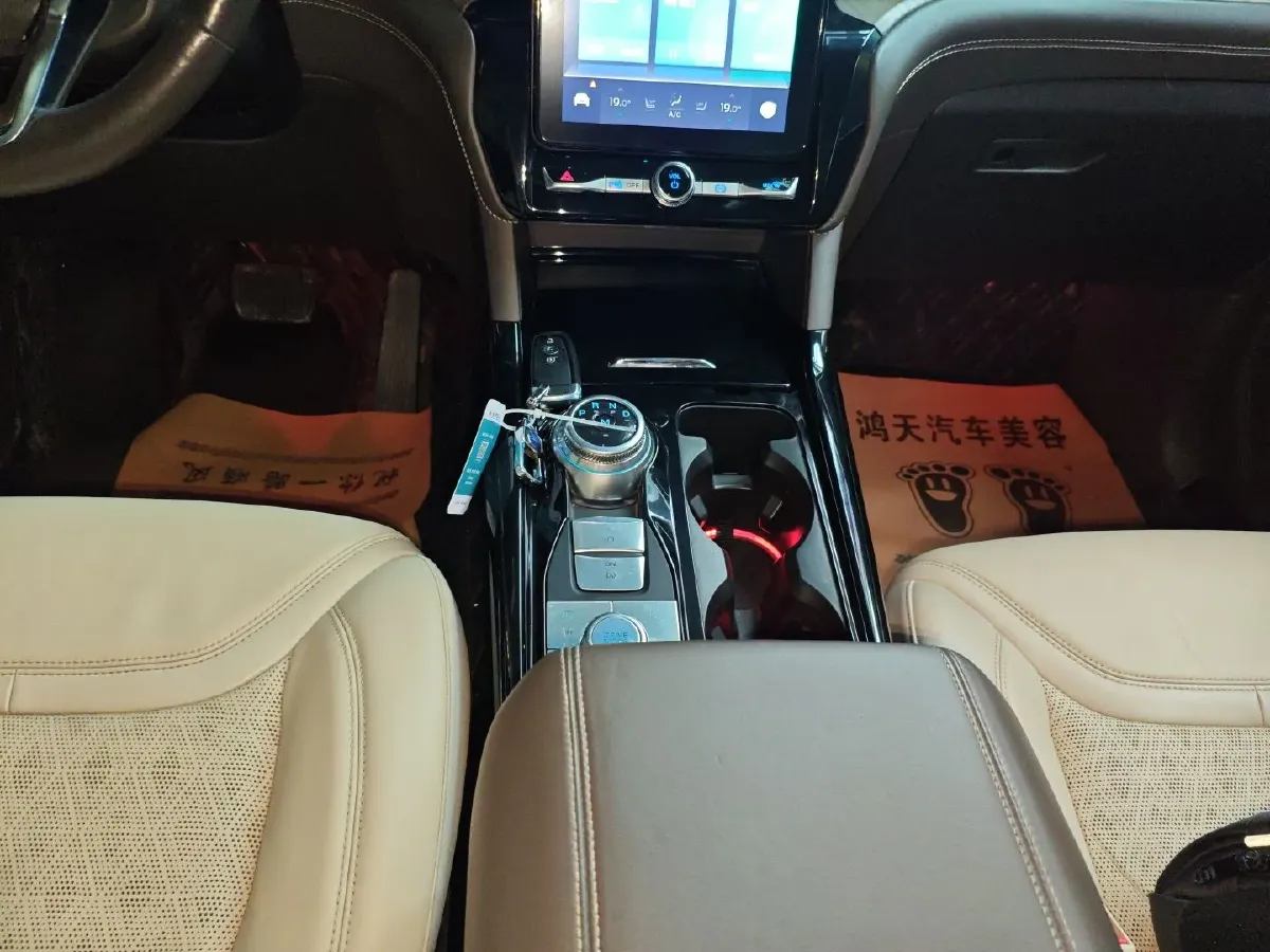 2020 Ford Explorer 2.3T 276HP L4 10AT,autocango,china used car exporter,china ev exporter,chinese used car exporter,chinese used ev exporter