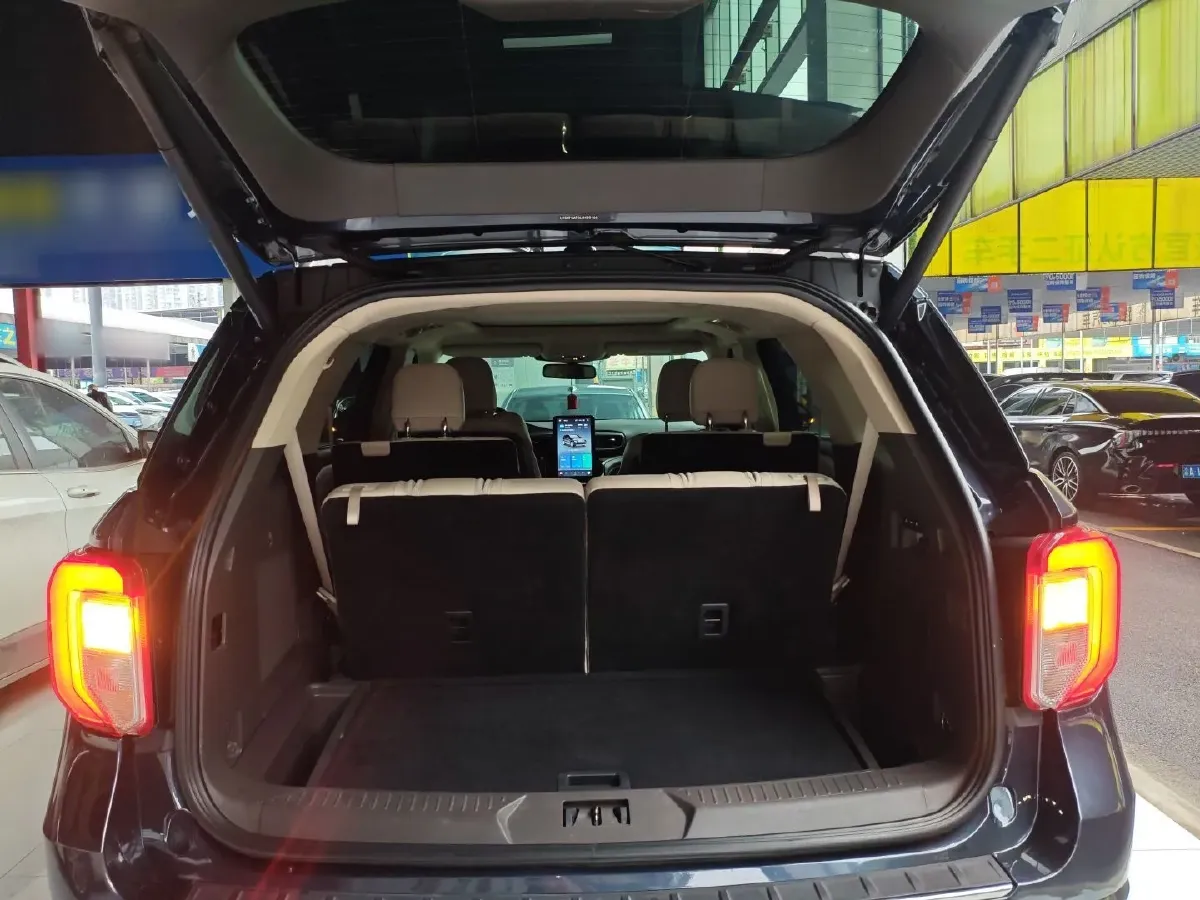 2020 Ford Explorer 2.3T 276HP L4 10AT,autocango,china used car exporter,china ev exporter,chinese used car exporter,chinese used ev exporter