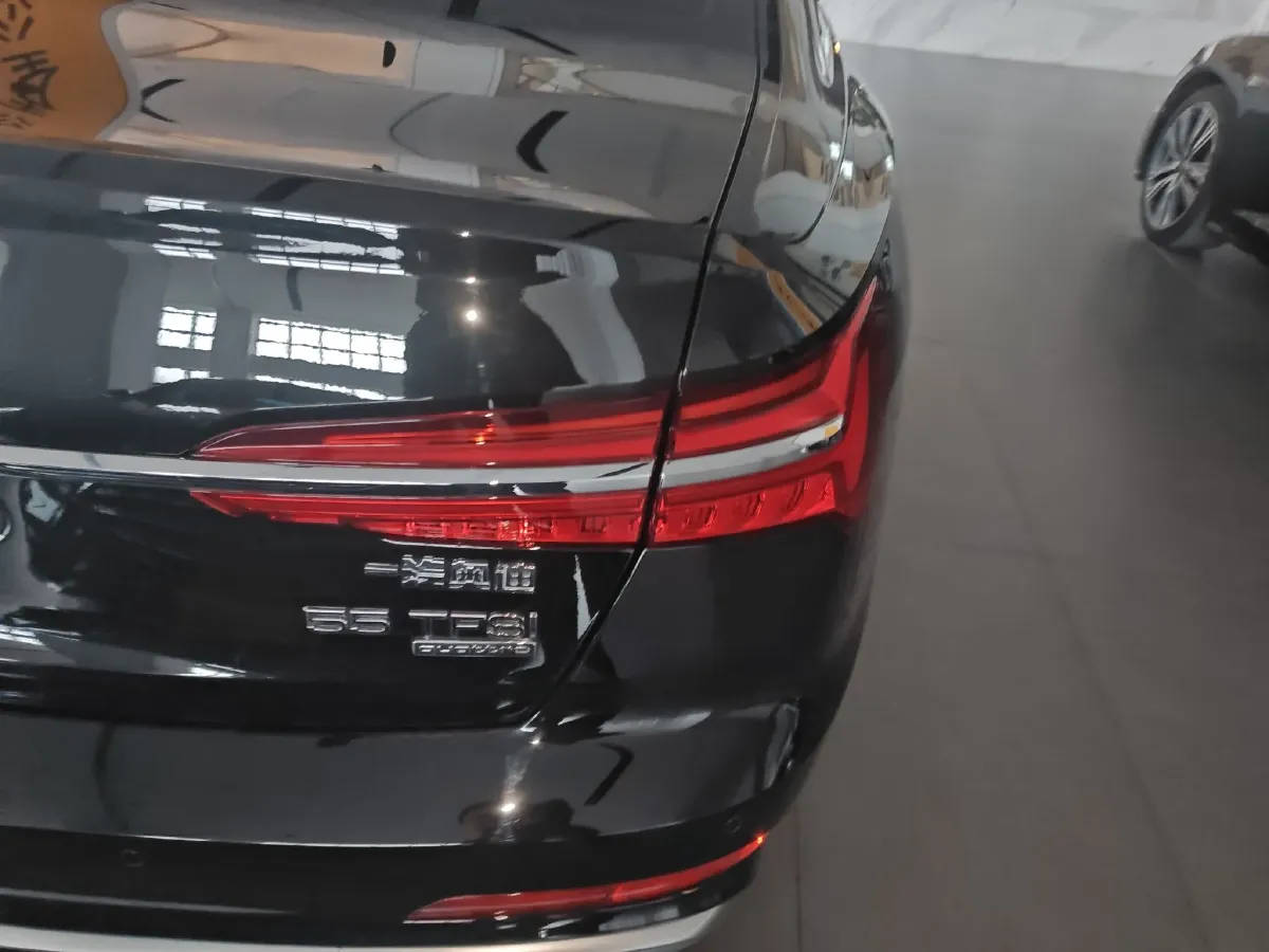 2024 Audi A6L 3.0T 340HP V6 7DCT,autocango,china used car exporter,china ev exporter,chinese used car exporter,chinese used ev exporter