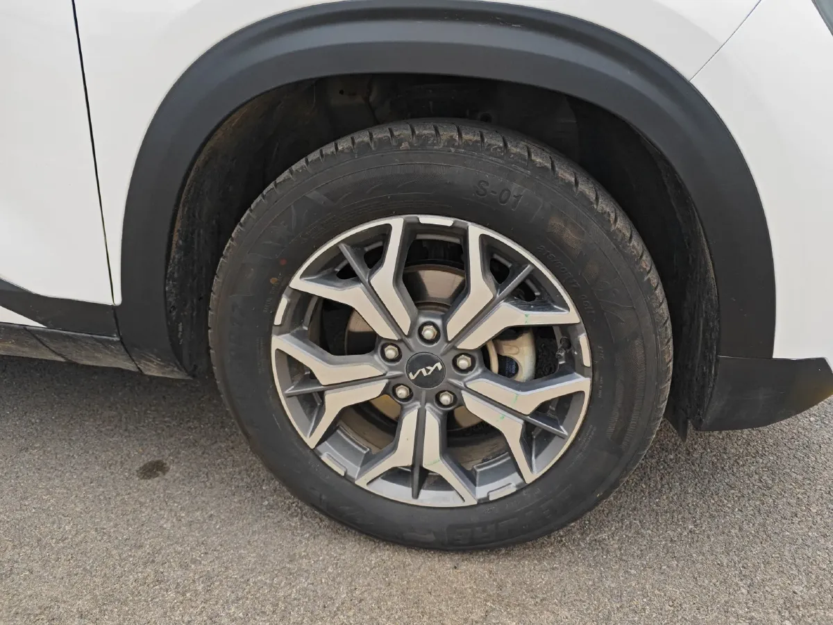 2021 Chevrolet Trax 1.3T 165HP L3 CVT,autocango,china used car exporter,china ev exporter,chinese used car exporter,chinese used ev exporter