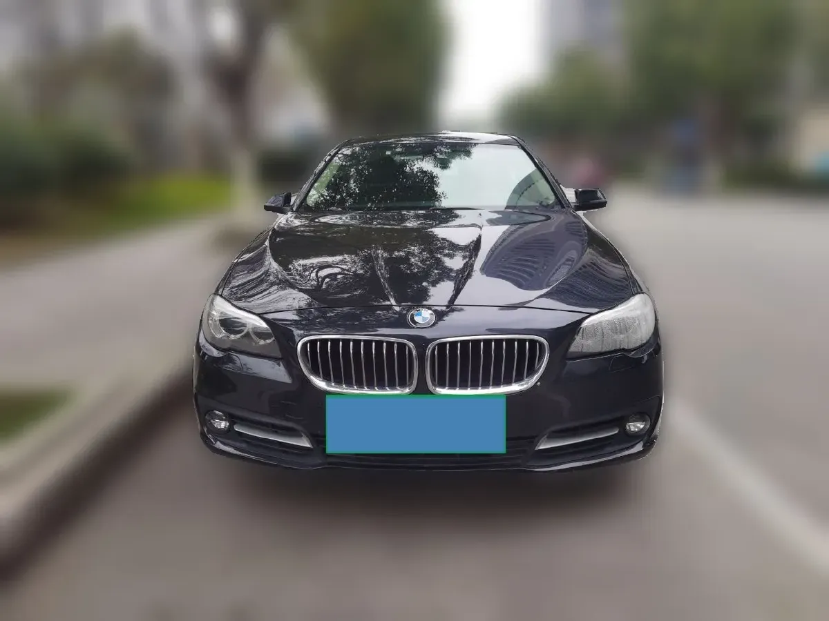 2017 BMW 5 Series 2.0T 184HP L4 8AT,autocango,china used car exporter,china ev exporter,chinese used car exporter,chinese used ev exporter