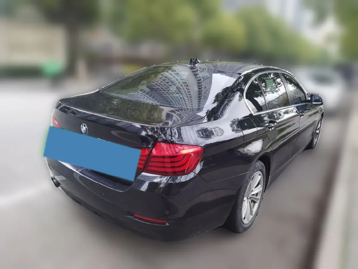 2017 BMW 5 Series 2.0T 184HP L4 8AT,autocango,china used car exporter,china ev exporter,chinese used car exporter,chinese used ev exporter