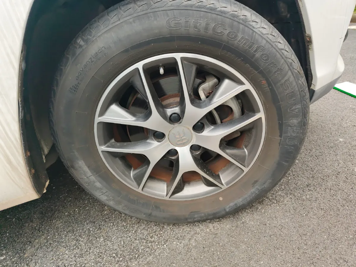 2017 BYD Song 1.5T 154HP L4 6MT,autocango,china used car exporter,china ev exporter,chinese used car exporter,chinese used ev exporter