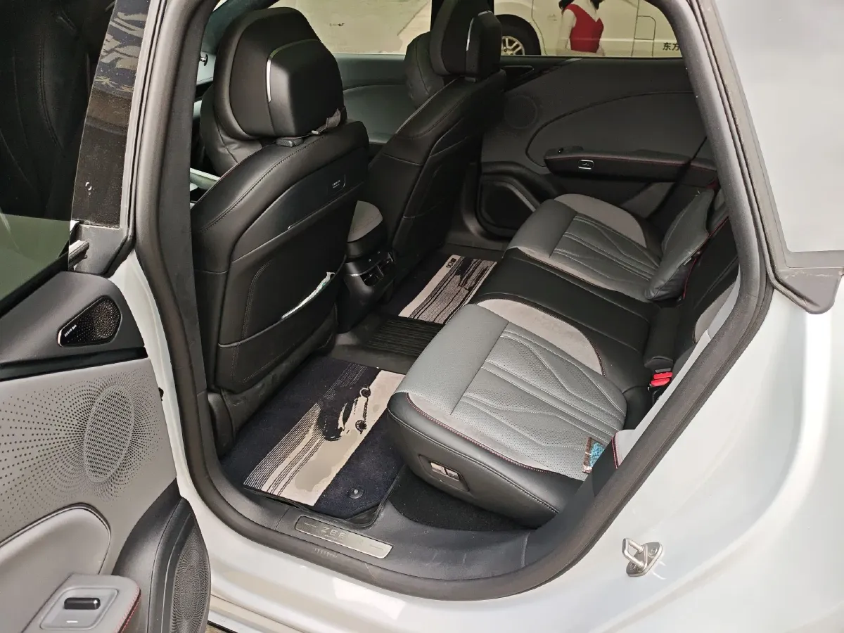 2025 Zeekr 007GT BEV 75KWH,autocango,china used car exporter,china ev exporter,chinese used car exporter,chinese used ev exporter