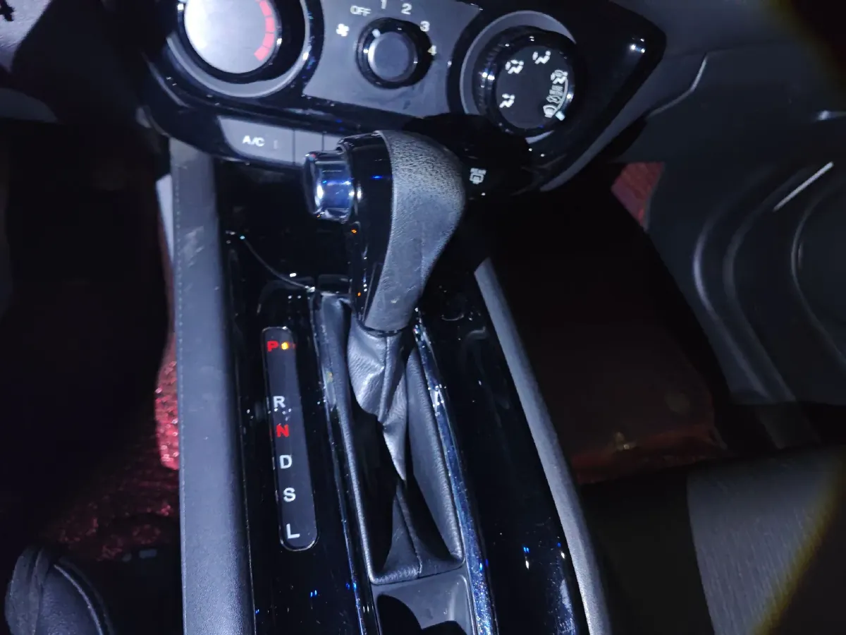 2019 Honda Vezel 1.5L 131HP L4 CVT,autocango,china used car exporter,china ev exporter,chinese used car exporter,chinese used ev exporter