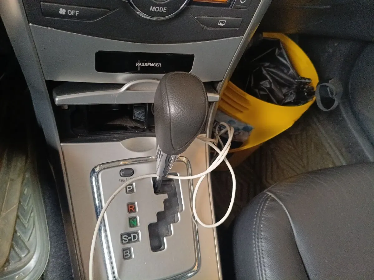 2013 Toyota Corolla 1.8L 140HP L4 CVT,autocango,china used car exporter,china ev exporter,chinese used car exporter,chinese used ev exporter