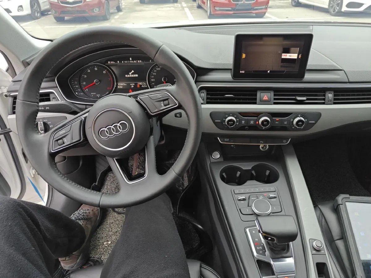 2018 Audi A4L 2.0T 190HP L4 7DCT,autocango,china used car exporter,china ev exporter,chinese used car exporter,chinese used ev exporter