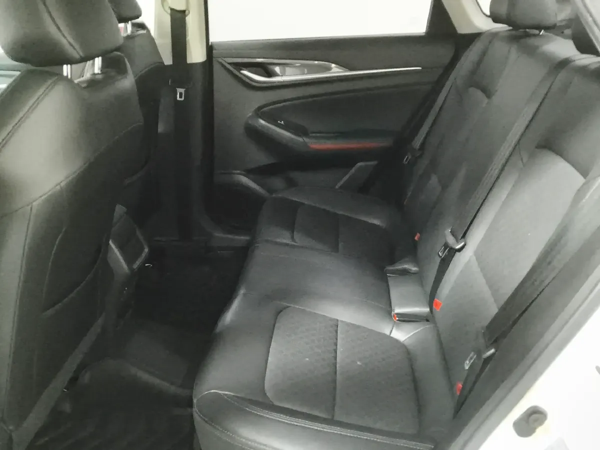 2020 Jetour X70M 1.5T 156HP L4 6DCT,autocango,china used car exporter,china ev exporter,chinese used car exporter,chinese used ev exporter