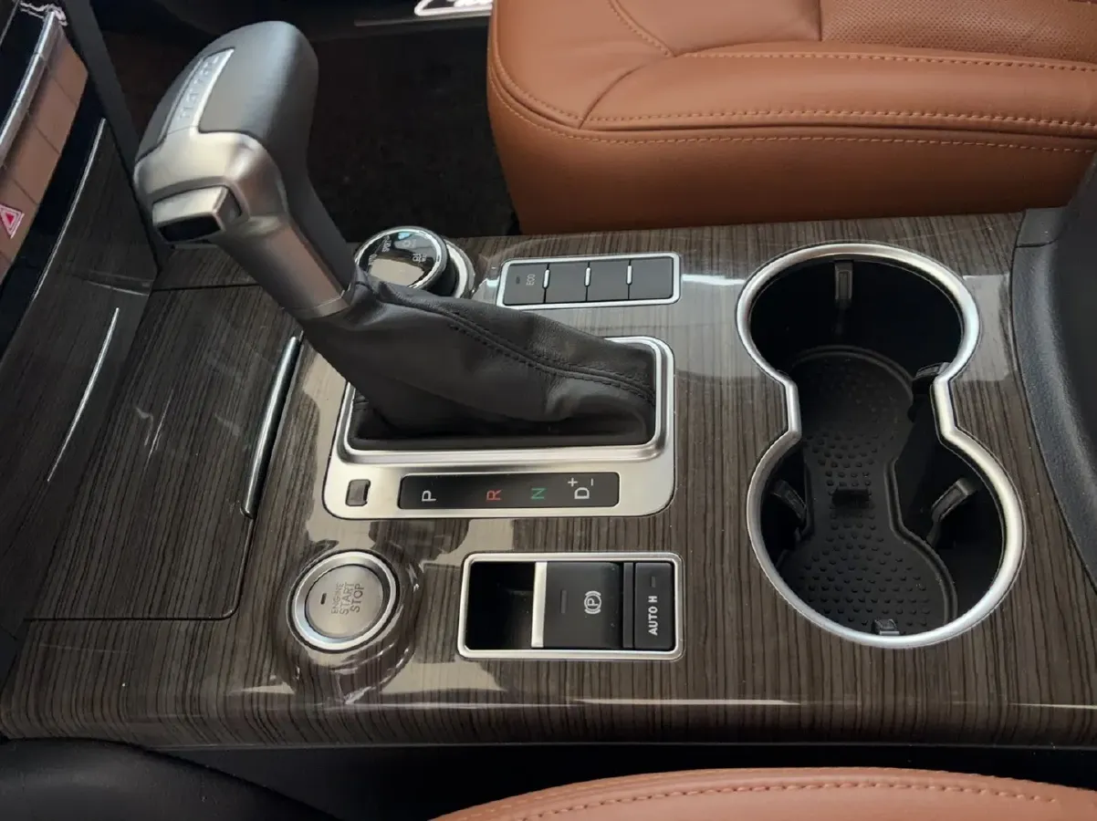 2015 Haval H9 2.0T 218HP L4 6AT,autocango,china used car exporter,china ev exporter,chinese used car exporter,chinese used ev exporter