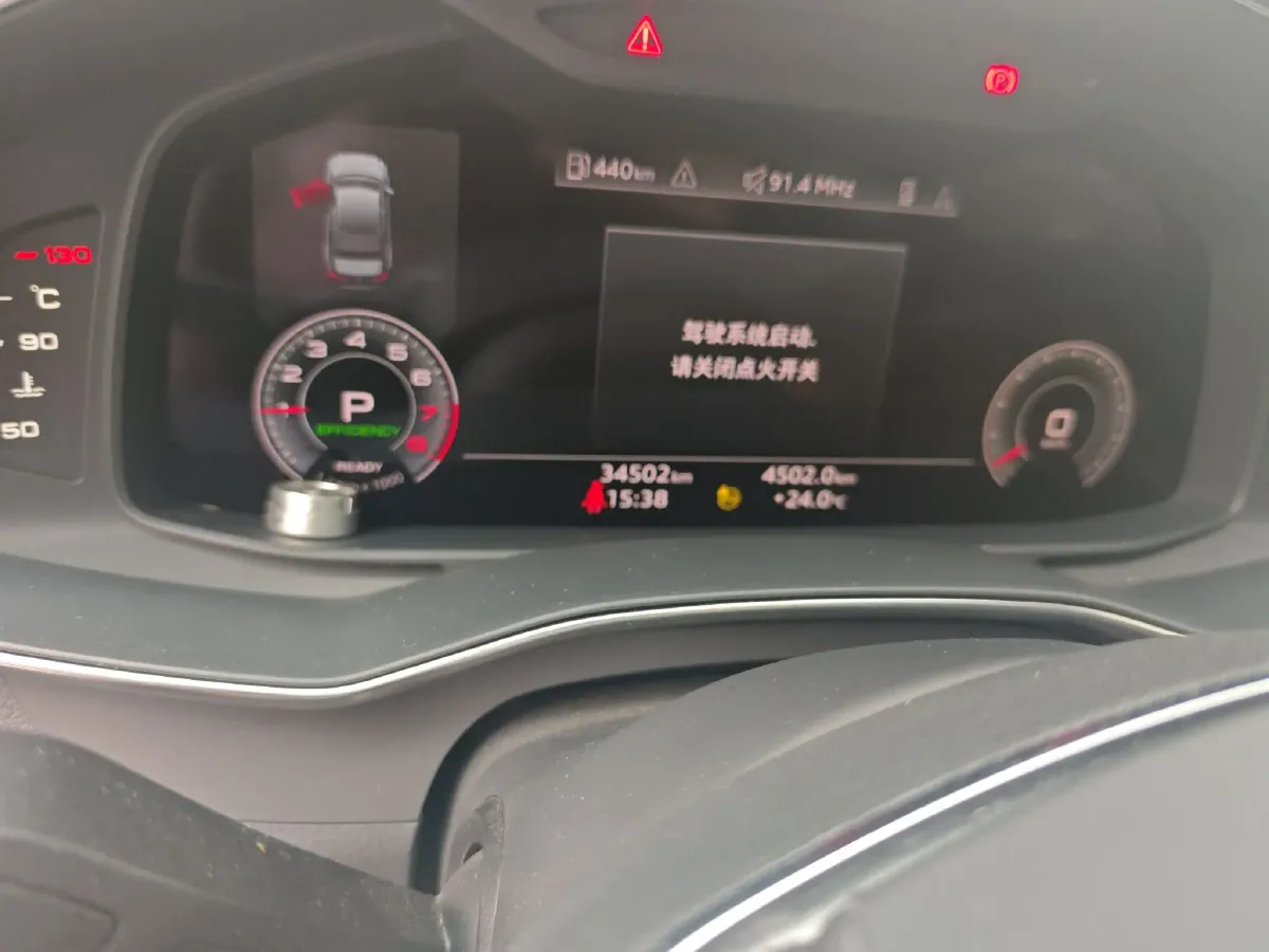 2023 Audi A6L 2.0T 245HP L4 7DCT,autocango,china used car exporter,china ev exporter,chinese used car exporter,chinese used ev exporter