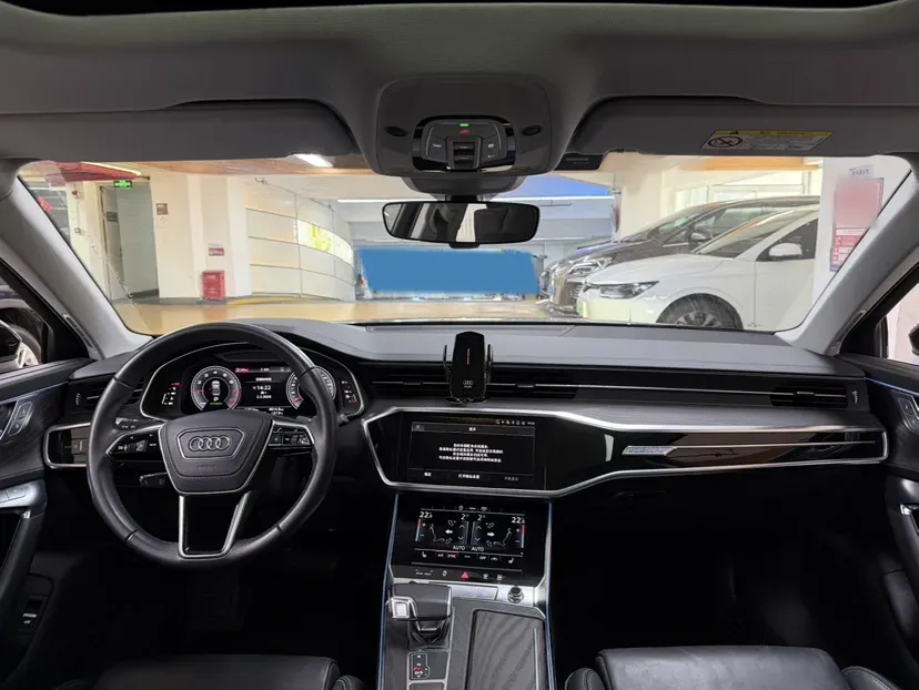 2023 Audi A6L 2.0T 245HP L4 7DCT,autocango,china used car exporter,china ev exporter,chinese used car exporter,chinese used ev exporter