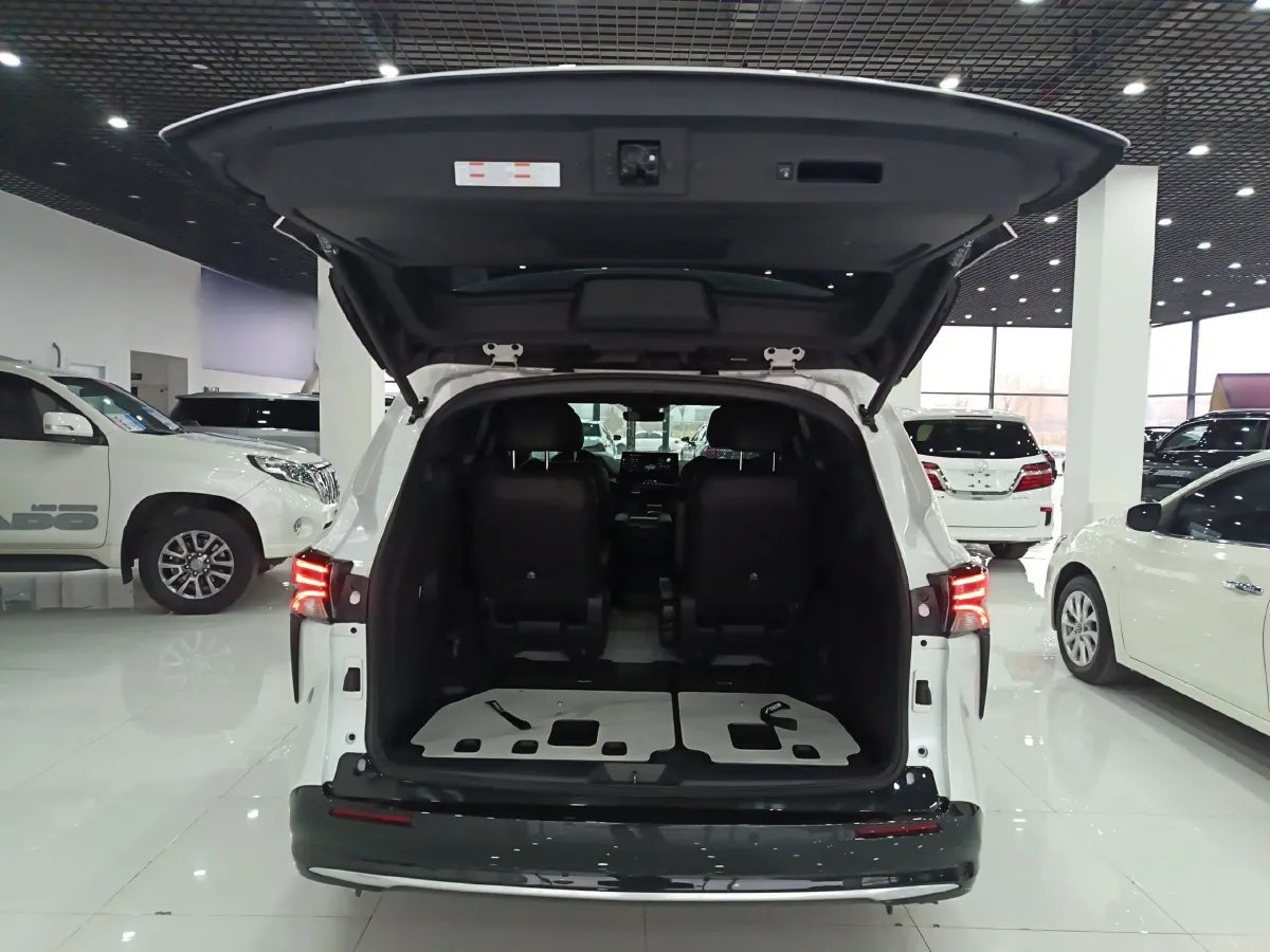 2024 Toyota Sienna 2.5L 189HP L4 E-CVT Hybrid,autocango,china used car exporter,china ev exporter,chinese used car exporter,chinese used ev exporter