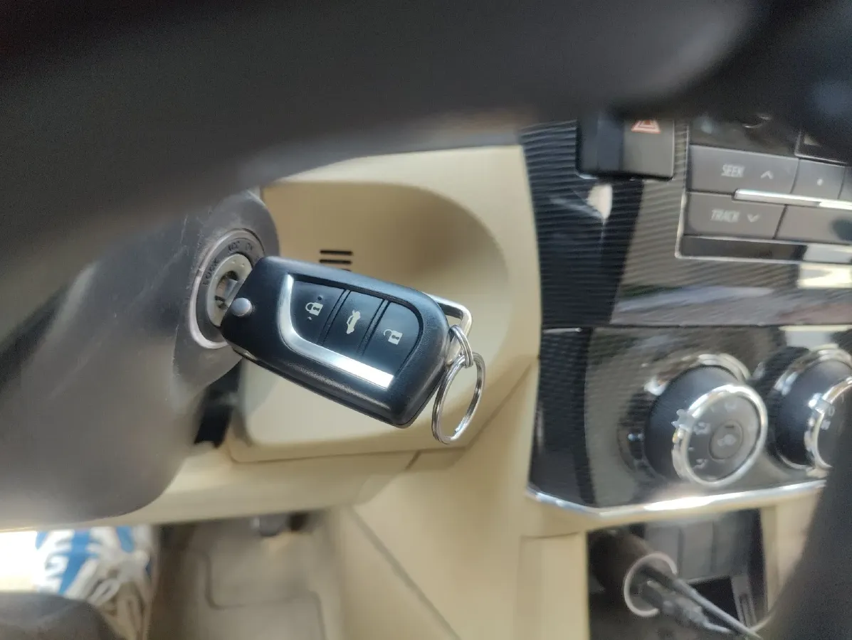 2014 Toyota Corolla 1.6L 122HP L4 CVT,autocango,china used car exporter,china ev exporter,chinese used car exporter,chinese used ev exporter