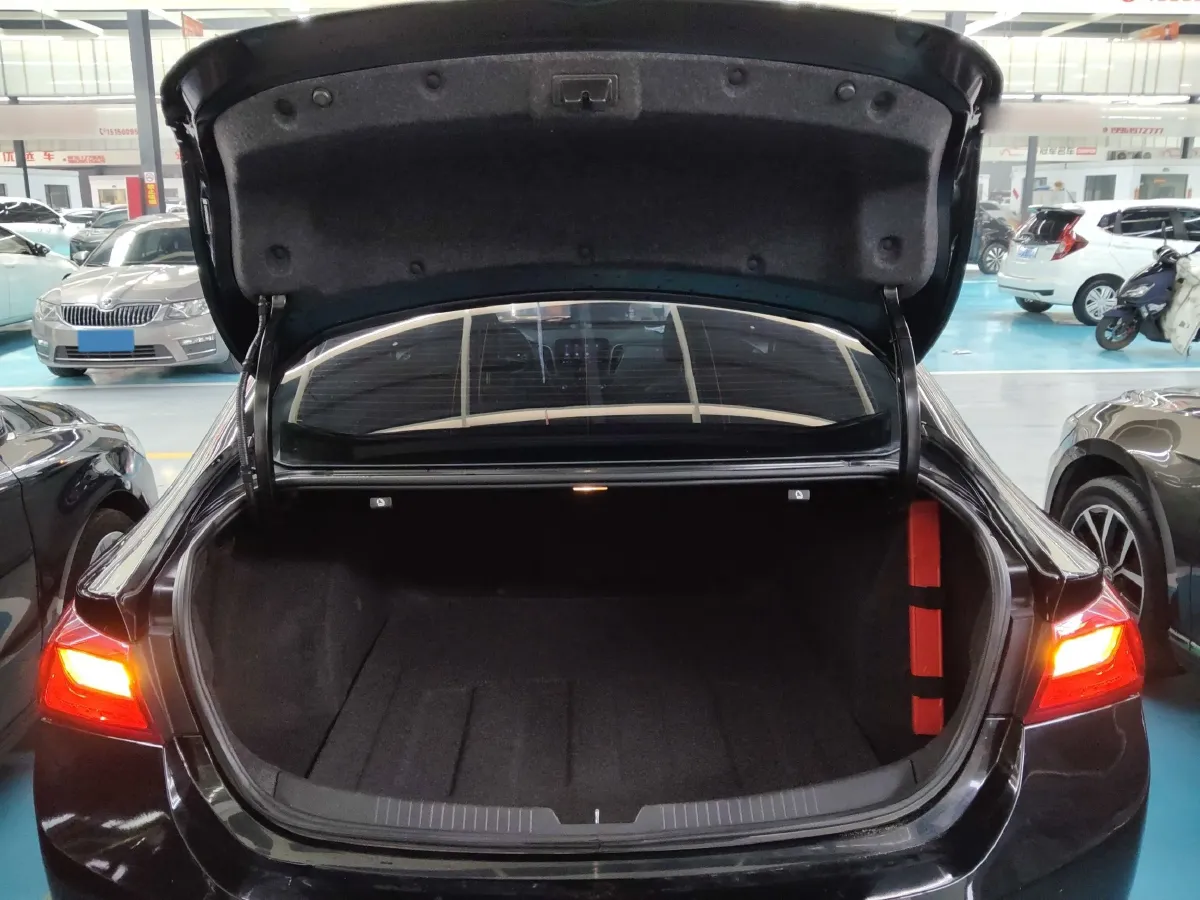 2021 Chevrolet Malibu XL 1.5T 169HP L4 9AT,autocango,china used car exporter,china ev exporter,chinese used car exporter,chinese used ev exporter