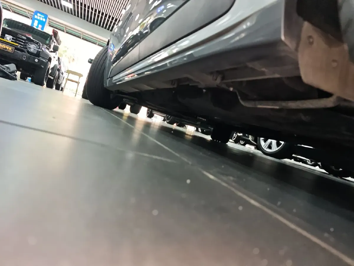 2025 Ford Mondeo 2.0T 254HP L4 8AT,autocango,china used car exporter,china ev exporter,chinese used car exporter,chinese used ev exporter