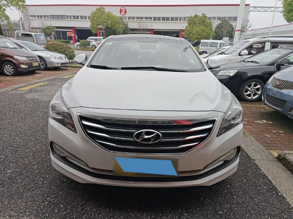 2014 Hyundai Mistra 1.8L 143HP L4 6AT,autocango,china used car exporter,china ev exporter,chinese used car exporter,chinese used ev exporter