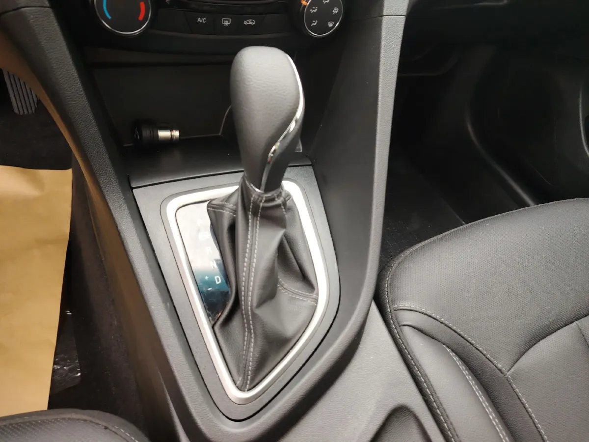 2021 Jetour X70 Plus 1.6T 197HP L4 7DCT,autocango,china used car exporter,china ev exporter,chinese used car exporter,chinese used ev exporter