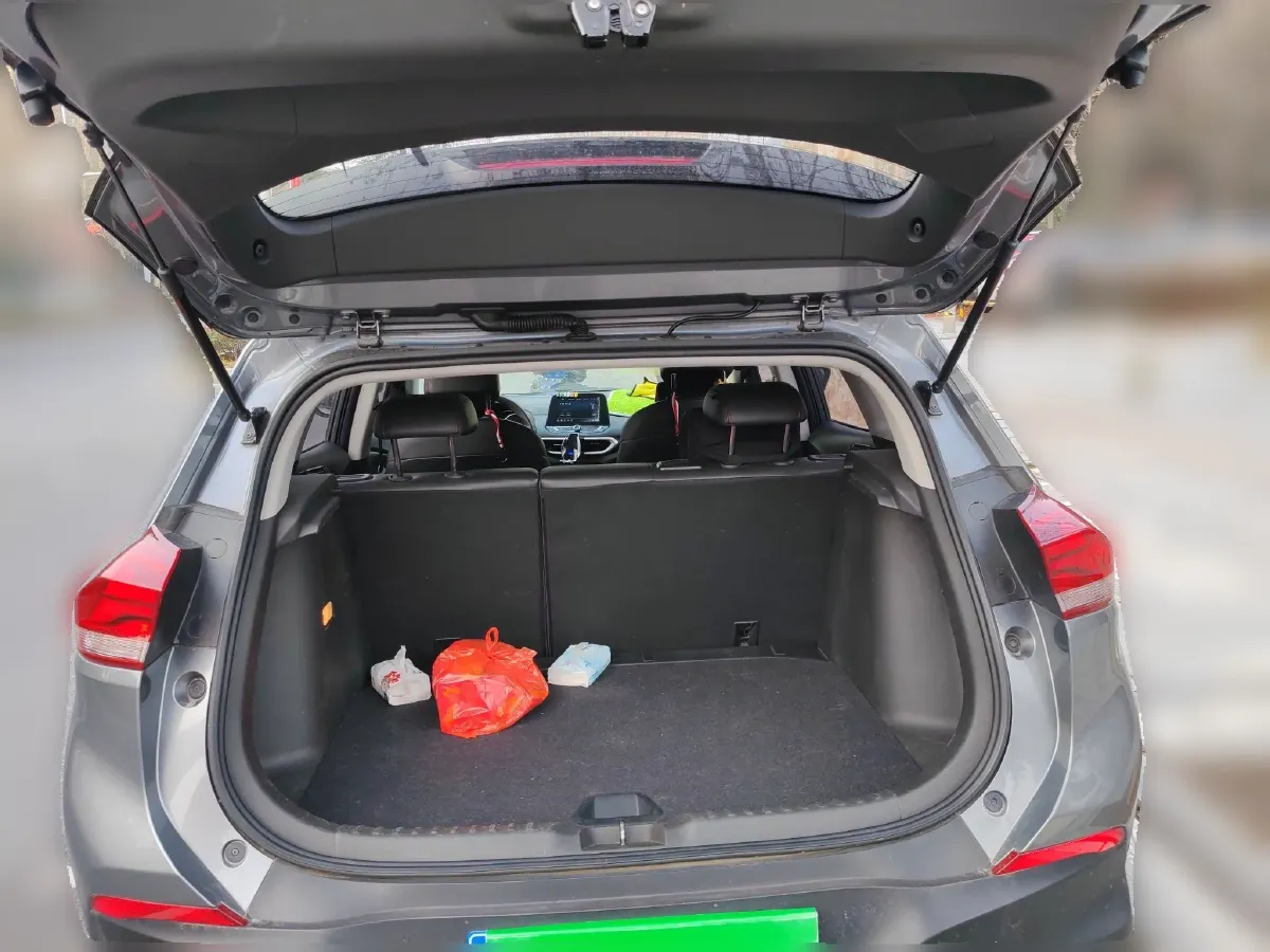 2019 Chevrolet Trax 1.0T 125HP L3 6AT,autocango,china used car exporter,china ev exporter,chinese used car exporter,chinese used ev exporter