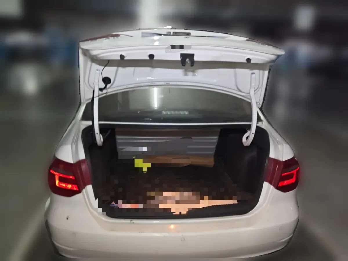 2015 Ford Classic Transit 2.4L 125HP L4 5MT,autocango,china used car exporter,china ev exporter,chinese used car exporter,chinese used ev exporter