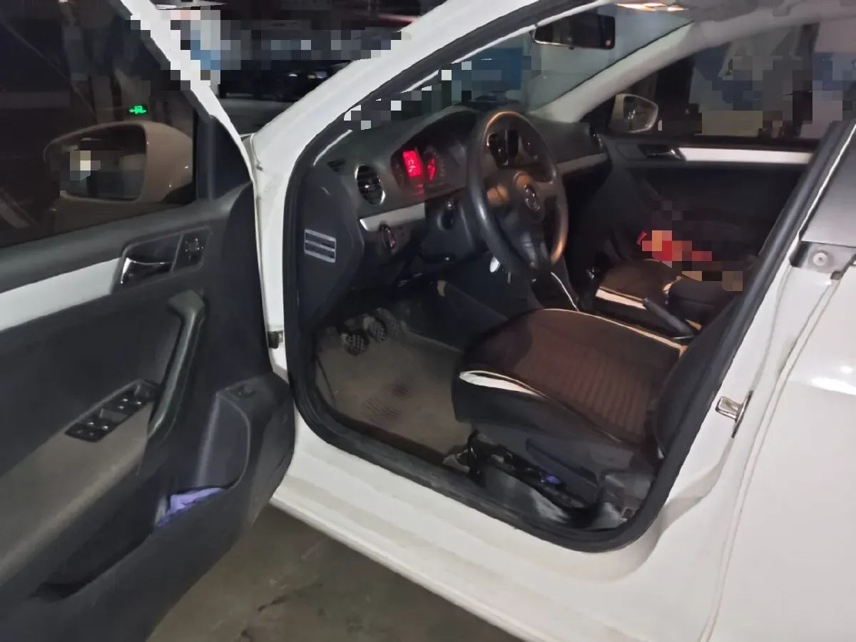 2015 Ford Classic Transit 2.4L 125HP L4 5MT,autocango,china used car exporter,china ev exporter,chinese used car exporter,chinese used ev exporter