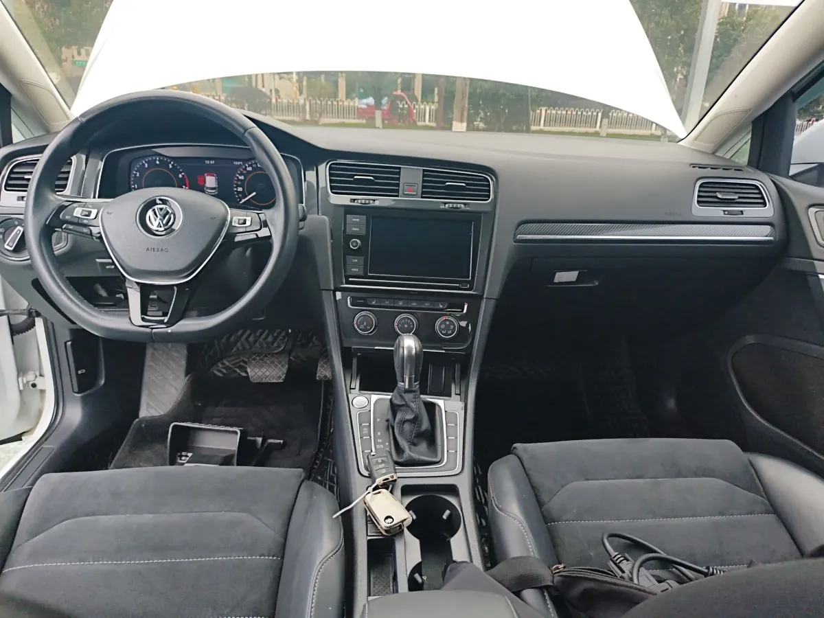 2019 Volkswagen Golf 1.4T 150HP L4 7DCT,autocango,china used car exporter,china ev exporter,chinese used car exporter,chinese used ev exporter