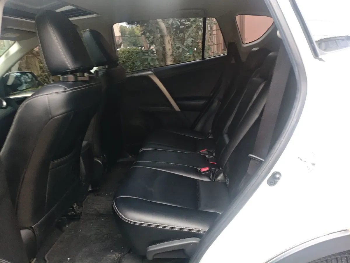 2015 Toyota RAV4 2.0L 147HP L4 CVT,autocango,china used car exporter,china ev exporter,chinese used car exporter,chinese used ev exporter