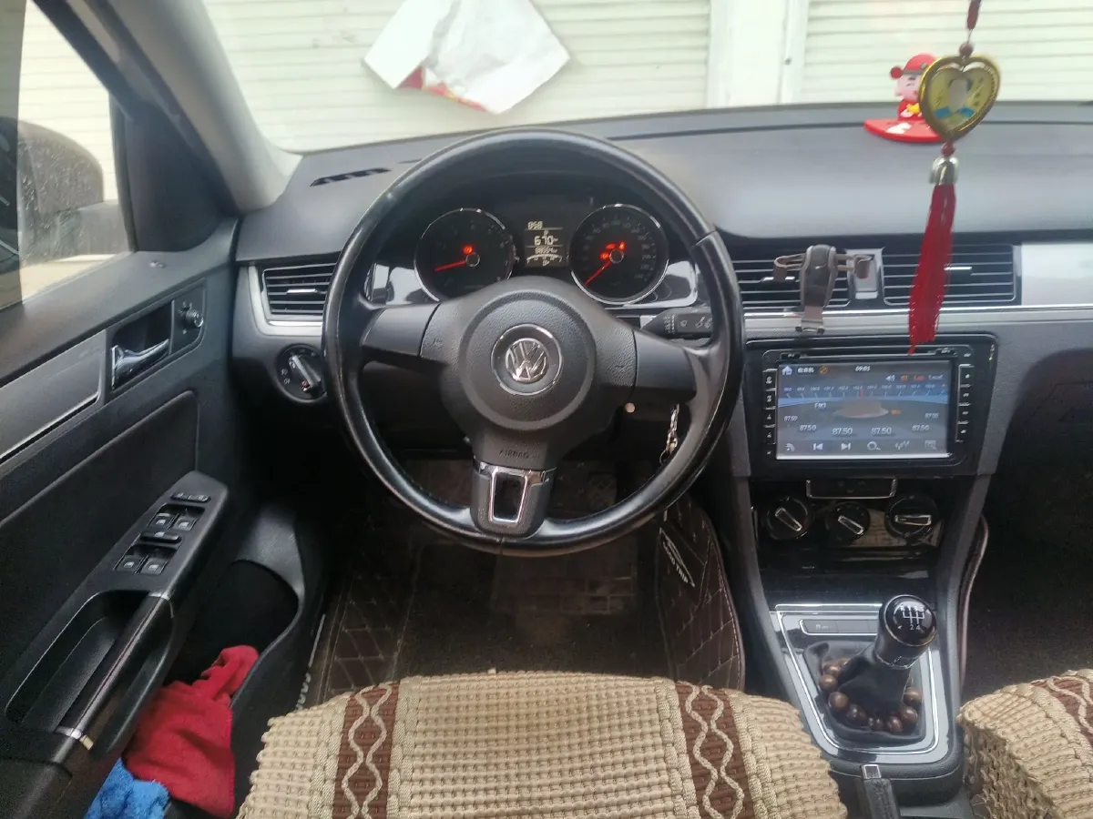 2014 Skoda Octavia 1.6L 105HP L4 5MT,autocango,china used car exporter,china ev exporter,chinese used car exporter,chinese used ev exporter