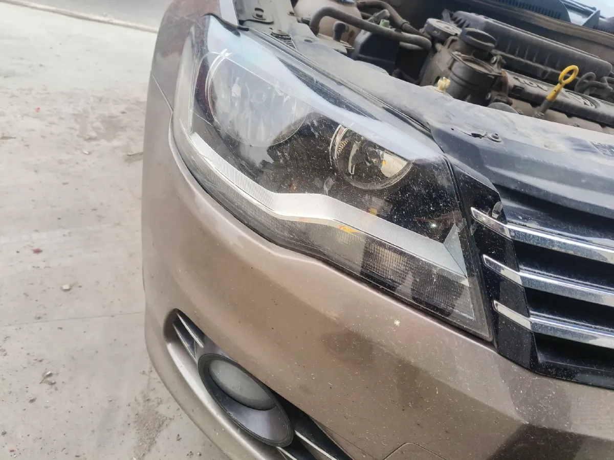 2014 Skoda Octavia 1.6L 105HP L4 5MT,autocango,china used car exporter,china ev exporter,chinese used car exporter,chinese used ev exporter