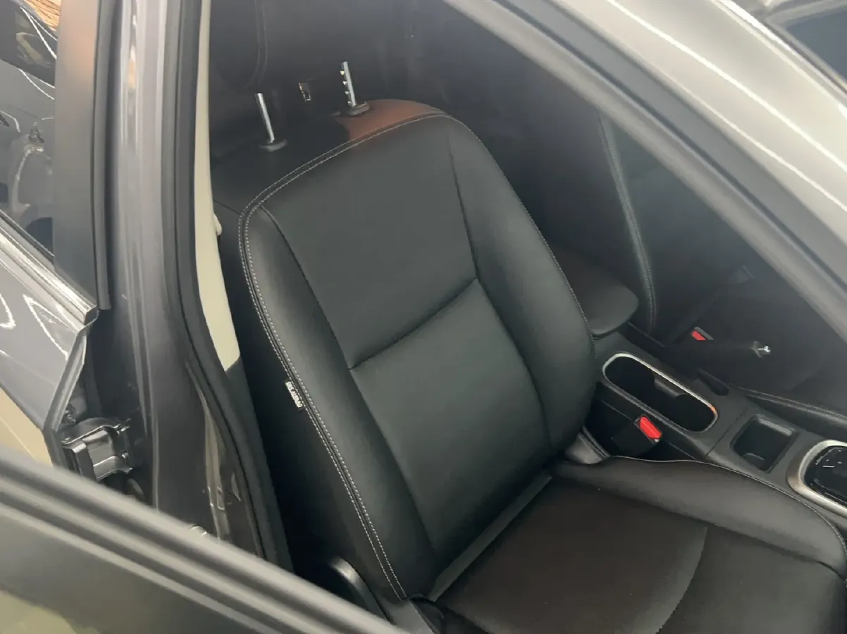 2021 Haval F7x 2.0T 224HP L4 7DCT,autocango,china used car exporter,china ev exporter,chinese used car exporter,chinese used ev exporter