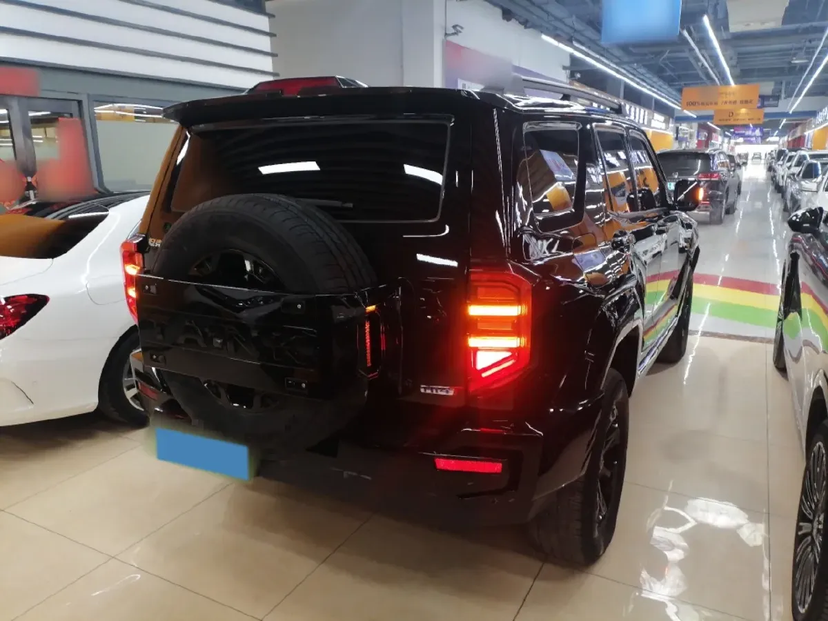 2024 Tank 400 2.0T 252HP L4 9AT PHEV 36.7/37.1KWH,autocango,china used car exporter,china ev exporter,chinese used car exporter,chinese used ev exporter