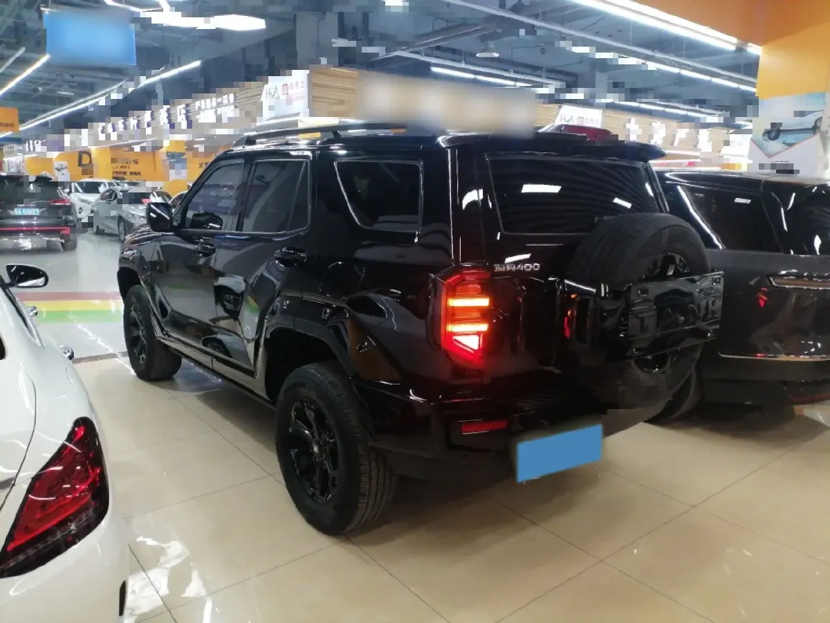 2024 Tank 400 2.0T 252HP L4 9AT PHEV 36.7/37.1KWH,autocango,china used car exporter,china ev exporter,chinese used car exporter,chinese used ev exporter